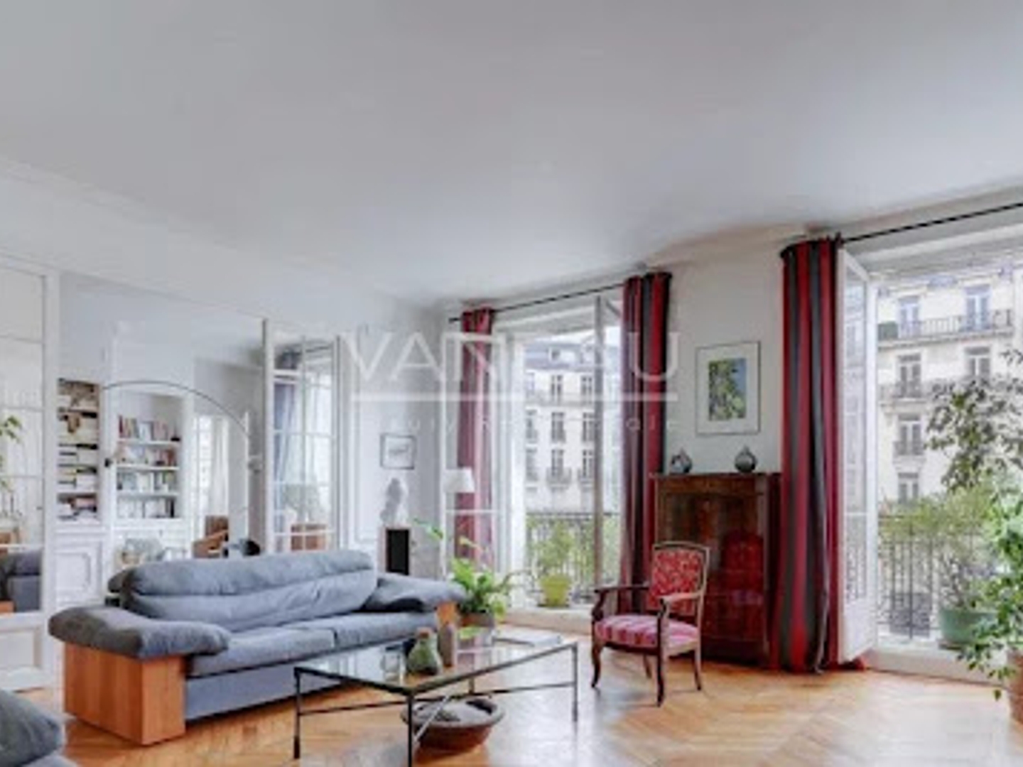 Appartement 7 pièces 221 m²