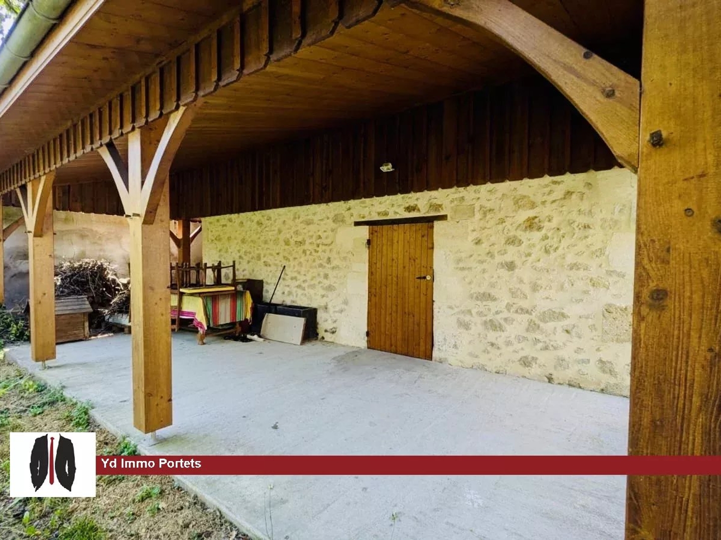 Maison à vendre - 4 pièces - 99m2 - Castres-Gironde (33640)