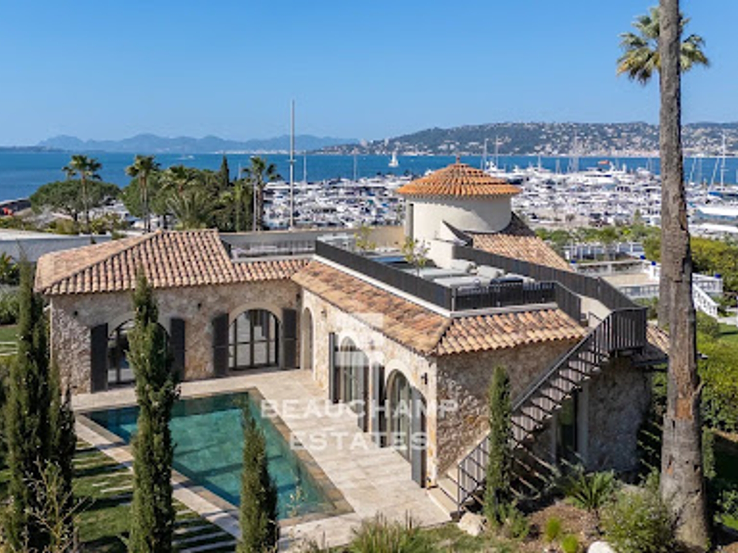 Maison à vendre - 8 pièces - 314m2 - Antibes (06160)