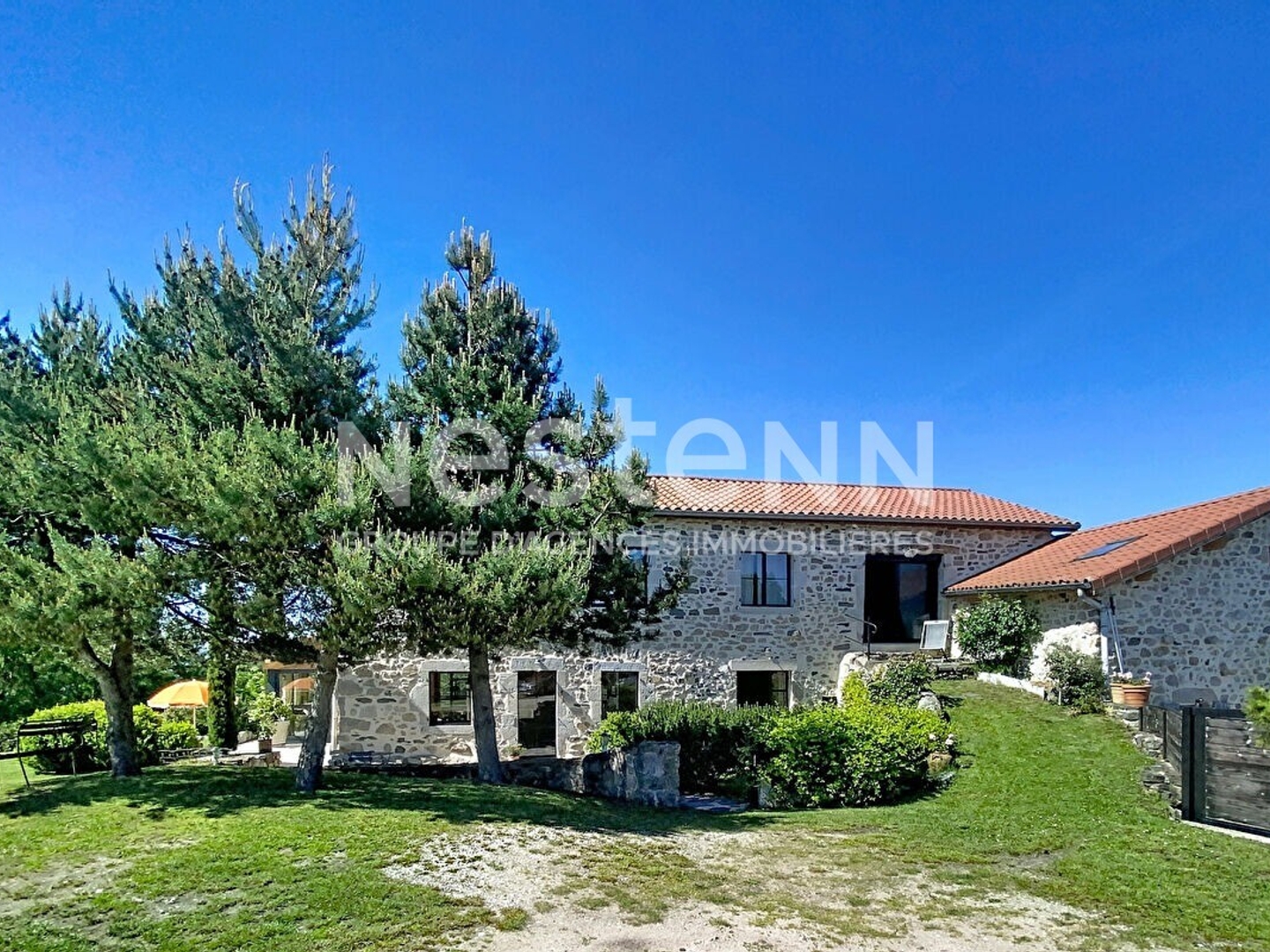 Maison à vendre - 11 pièces - 270m2 - Saint-Maurice-De-... (43200)