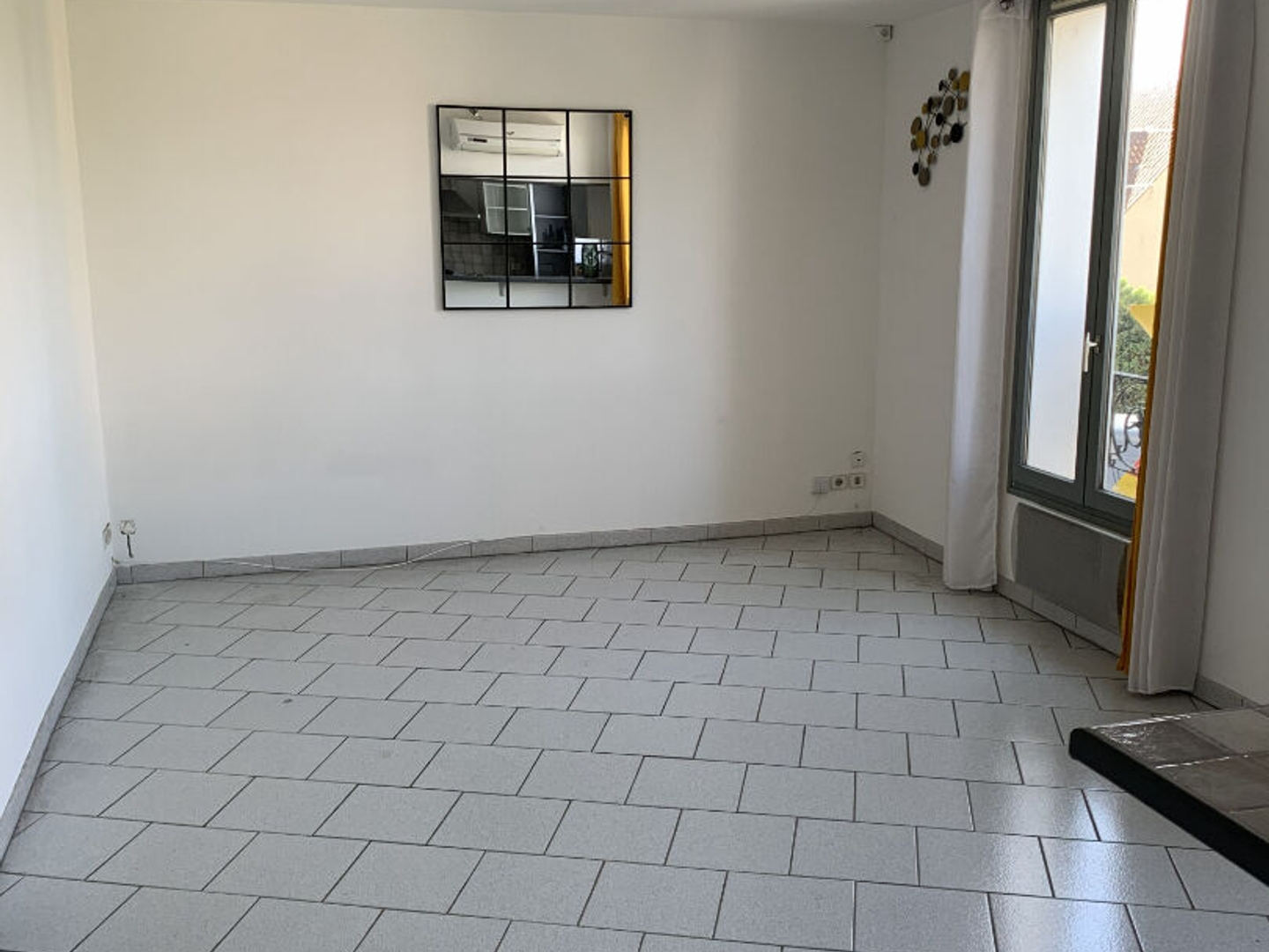 Appartement à vendre - 2 pièces - 44m2 - Livry-Gargan (93190)