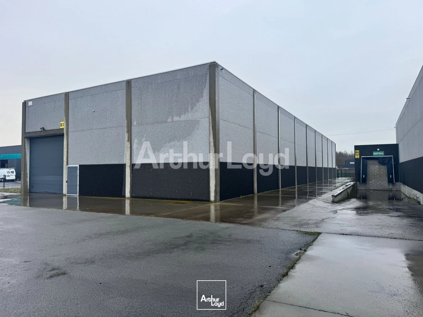 Locaux à vendre - 1040m2 - Cysoing (59830)