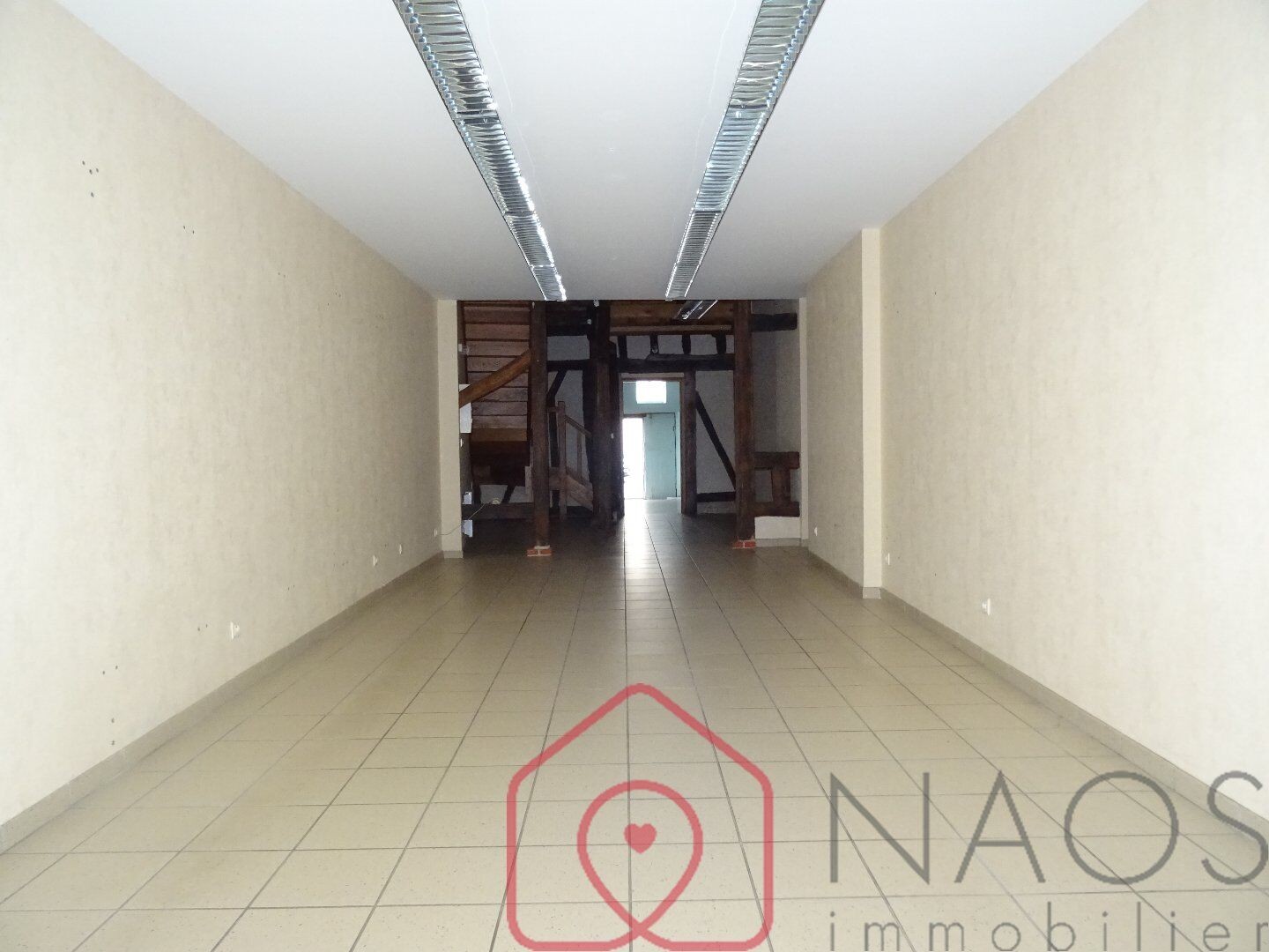Magasin à vendre - 4 pièces - 134m2 - Aubigny-Sur-Nère (18700)