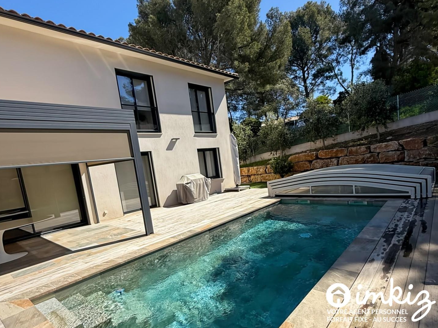 Villa 4 suites - piscine - crique indiv - solarium