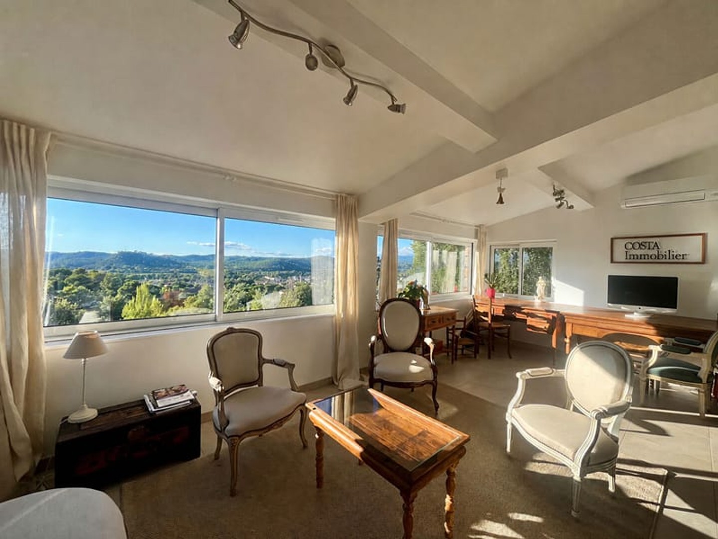 Maison à vendre - 4 pièces - 104m2 - Vidauban (83550)