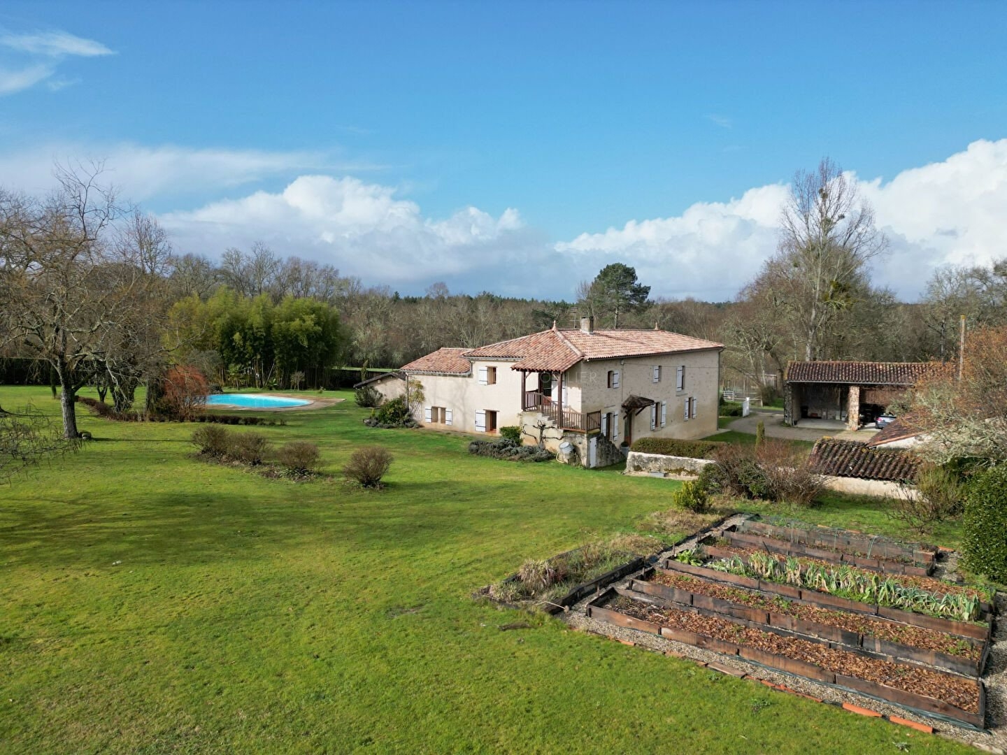 Maison à vendre - 8 pièces - 276m2 - Langon (33210)