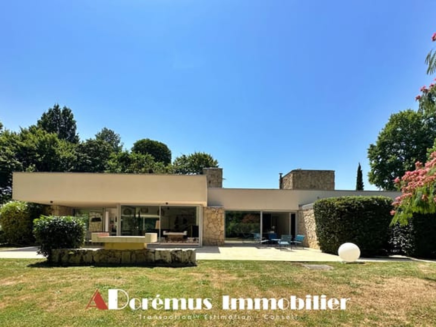 VILLA DE STANDING RÉNOVÉE EN 2022 S/ PARC ARBORÉ 6350M2