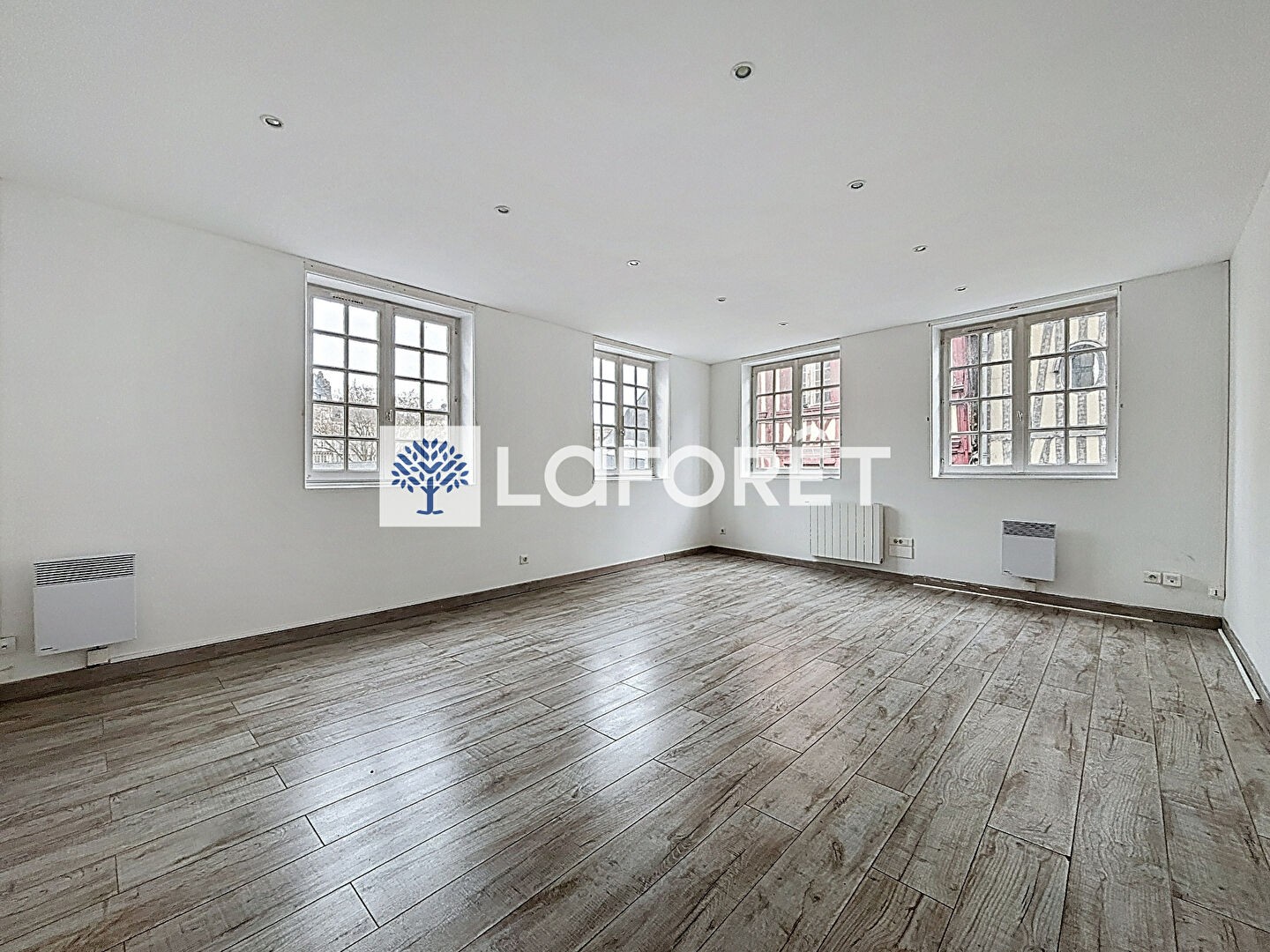 Bureaux 132 m²