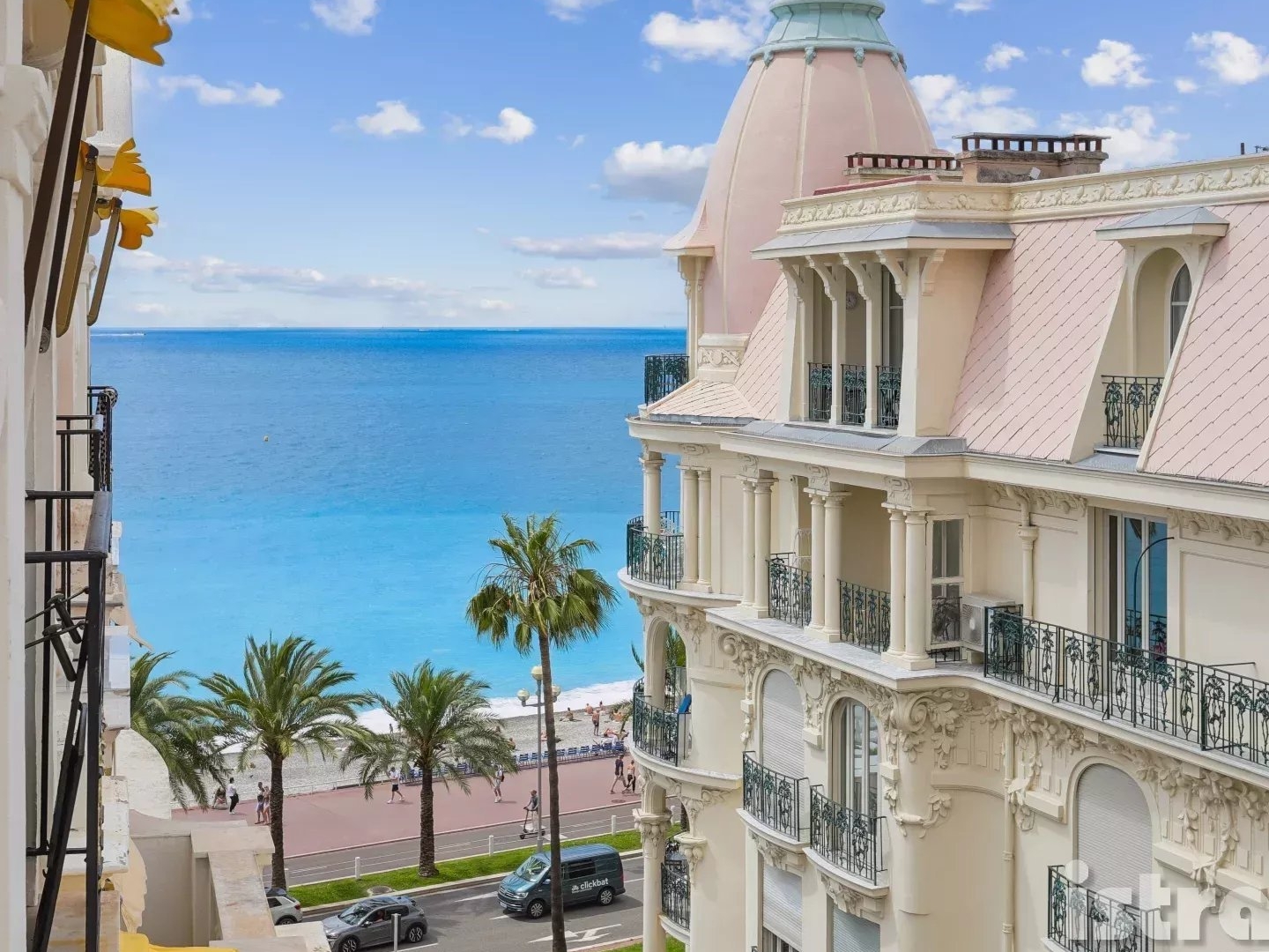Nice Negresco : Studio dernier étage, vue mer latérale