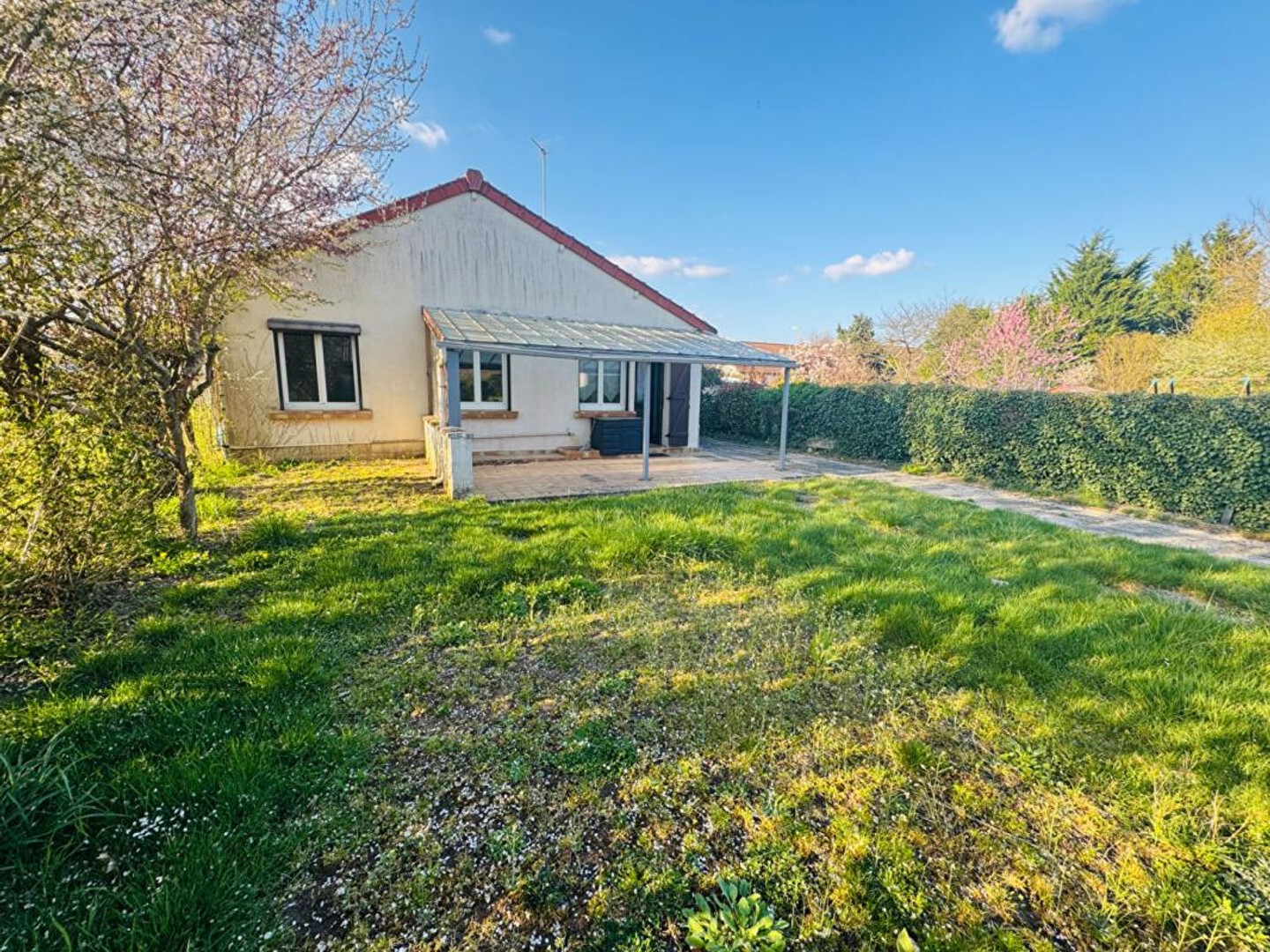 Maison de plain pied à St Eloi