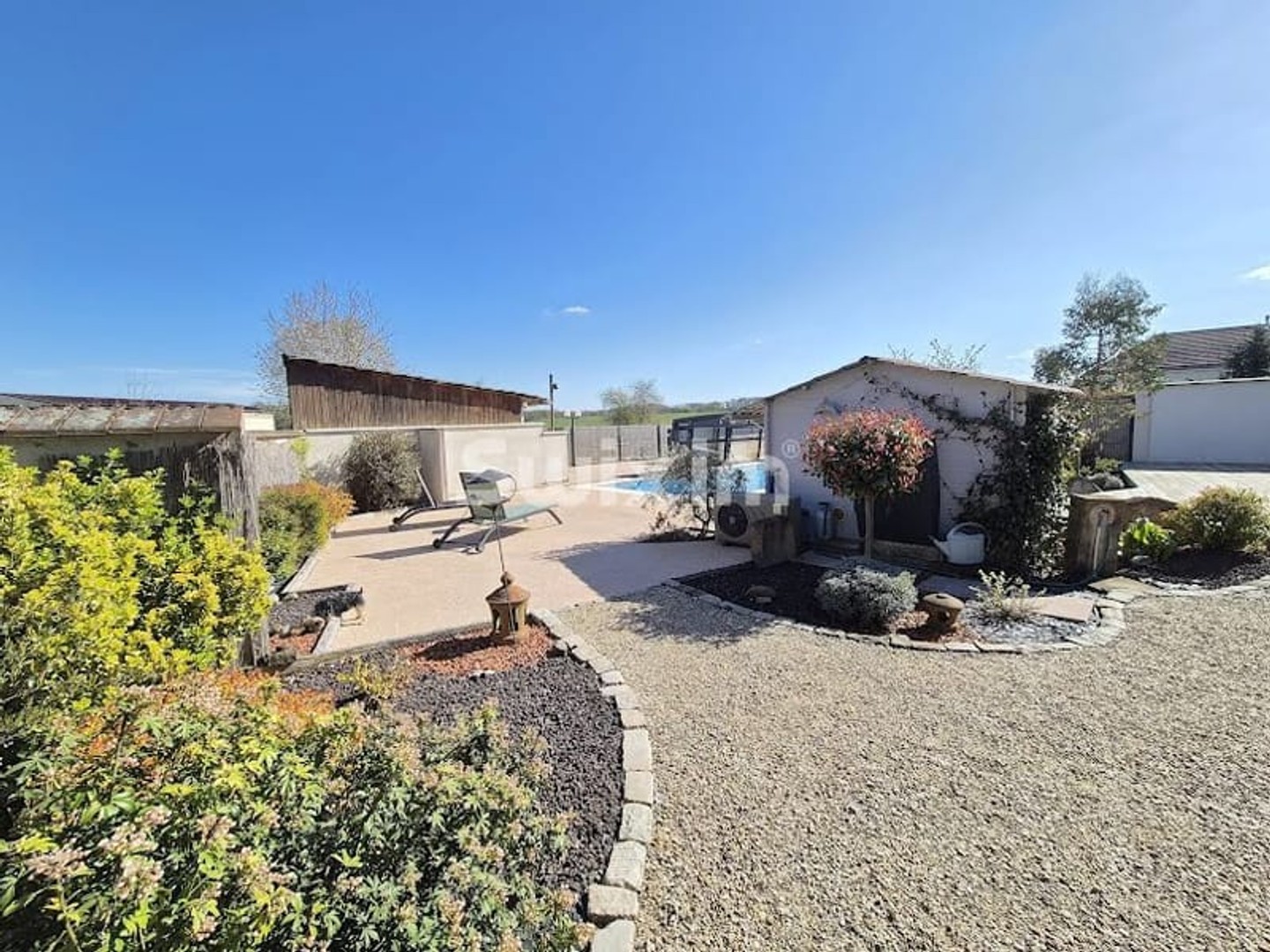 Maison à vendre - 4 pièces - 183m2 - Dole (39100)