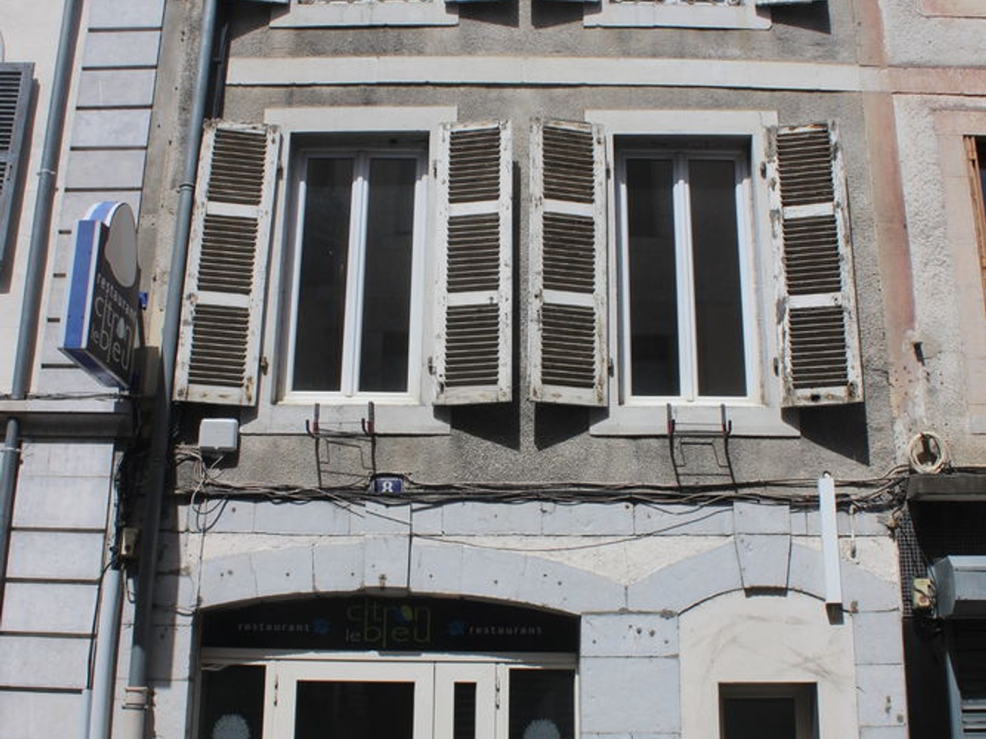 Maison de ville à fort potentiel - MONTREJEAU