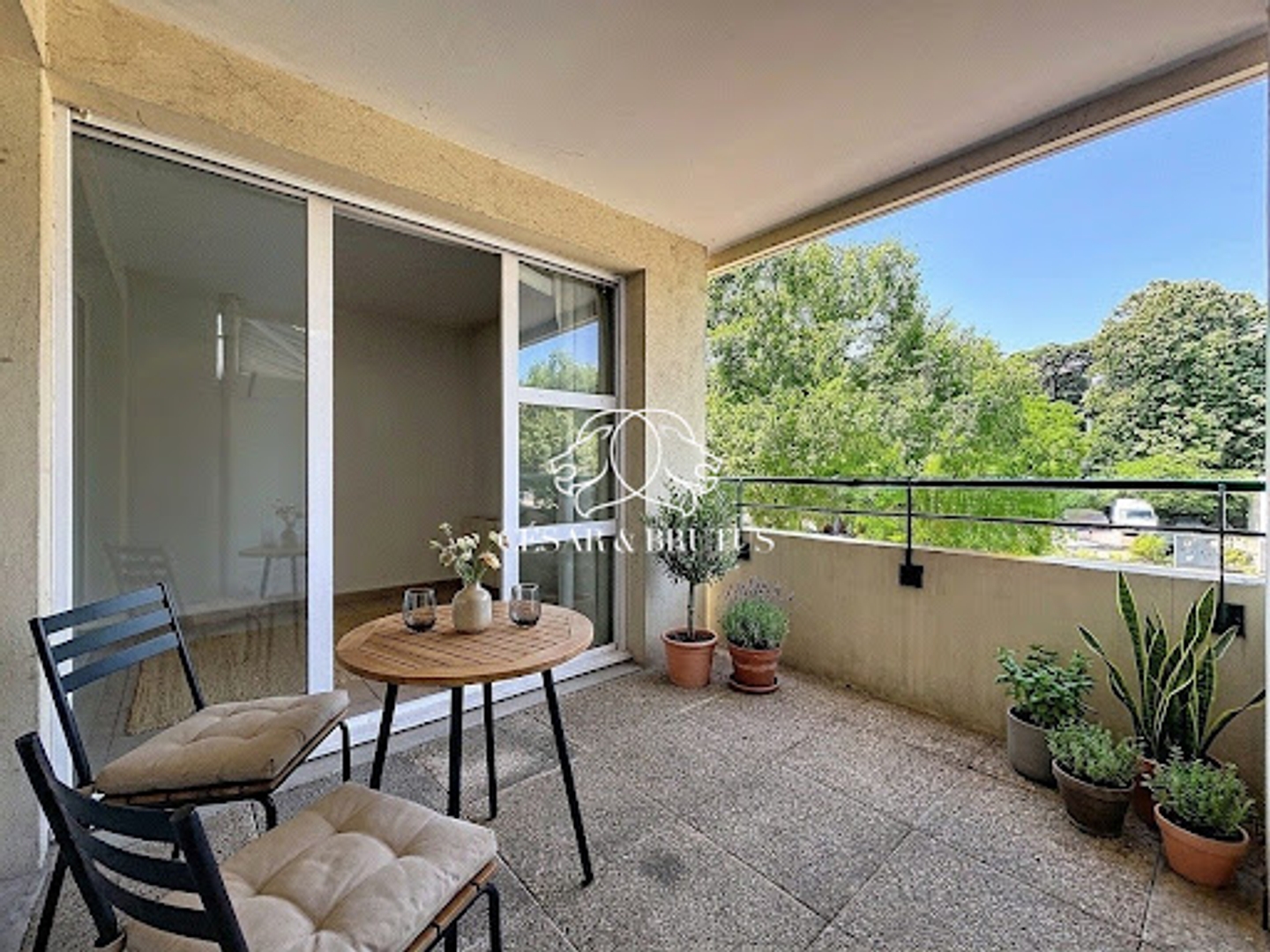 Appartement à vendre - 2 pièces - 53m2 - Oullins-Pierre-Bé... (69310)