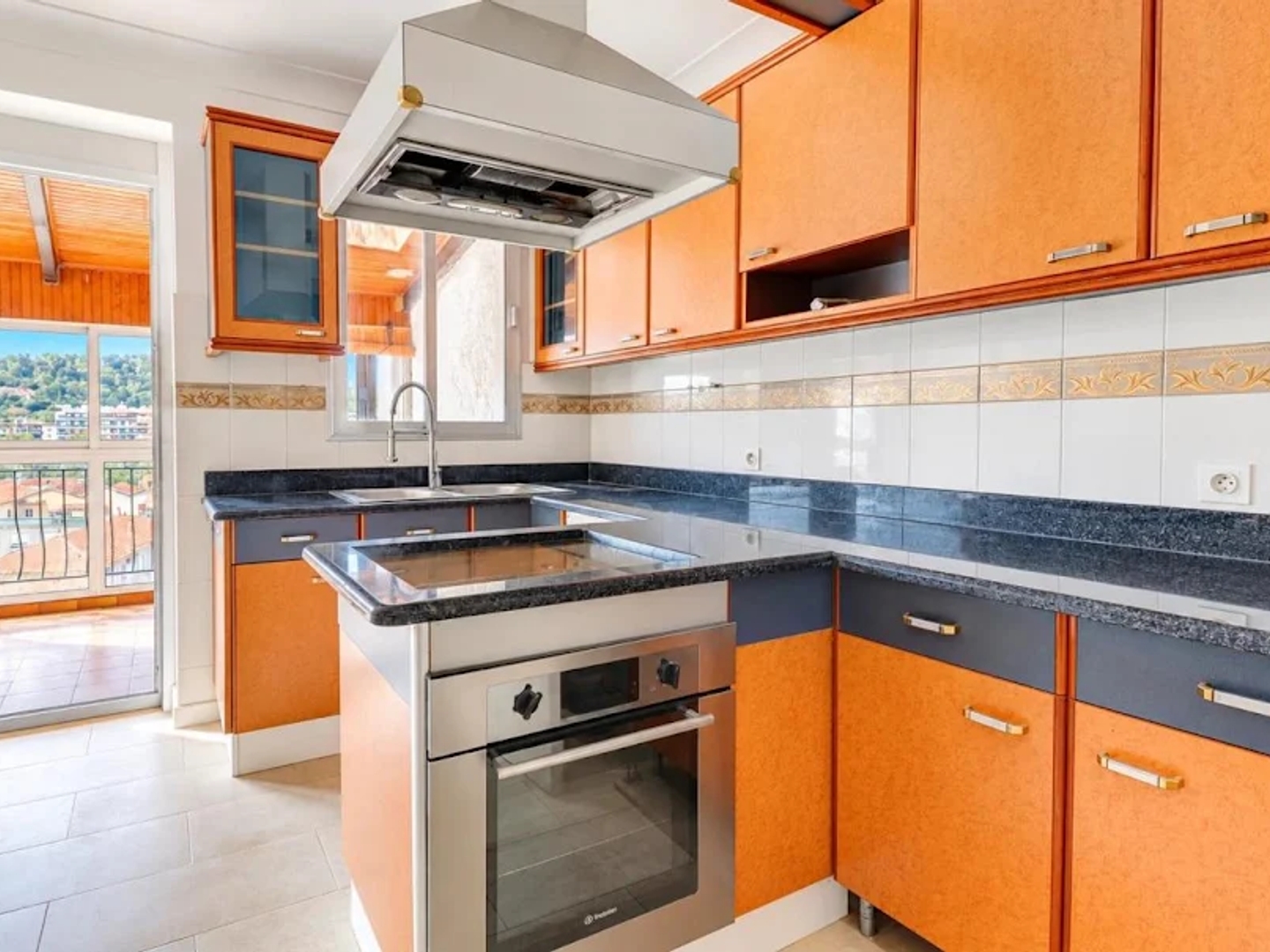 Appartement à vendre - 5 pièces - 114m2 - La Trinité (06340)