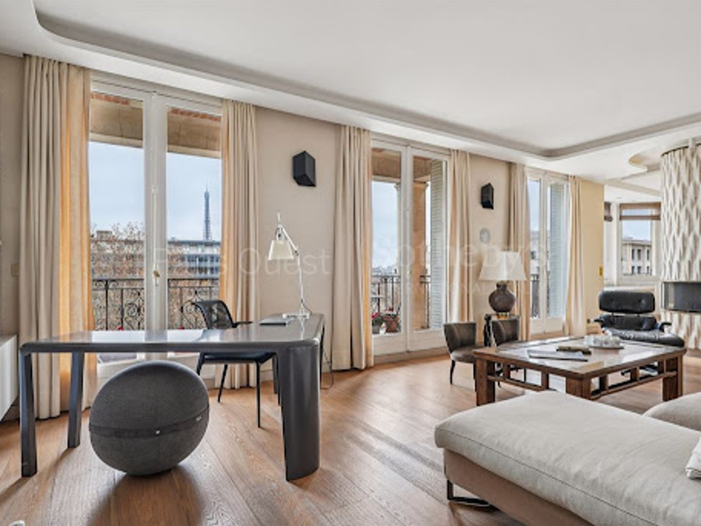 Appartement 5 pièces 195 m²