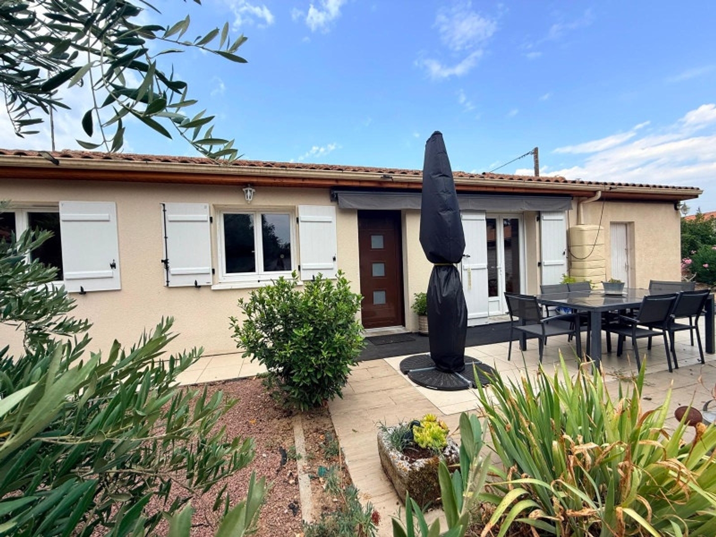 Maison de plain-pied - 3 chambres - garage - climatisation