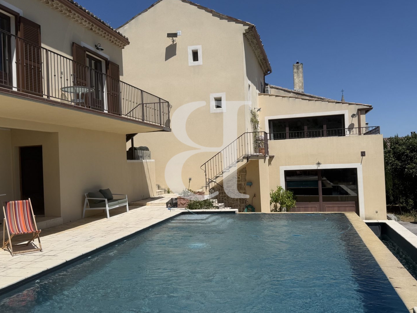 Maison 6 pièces 180 m²