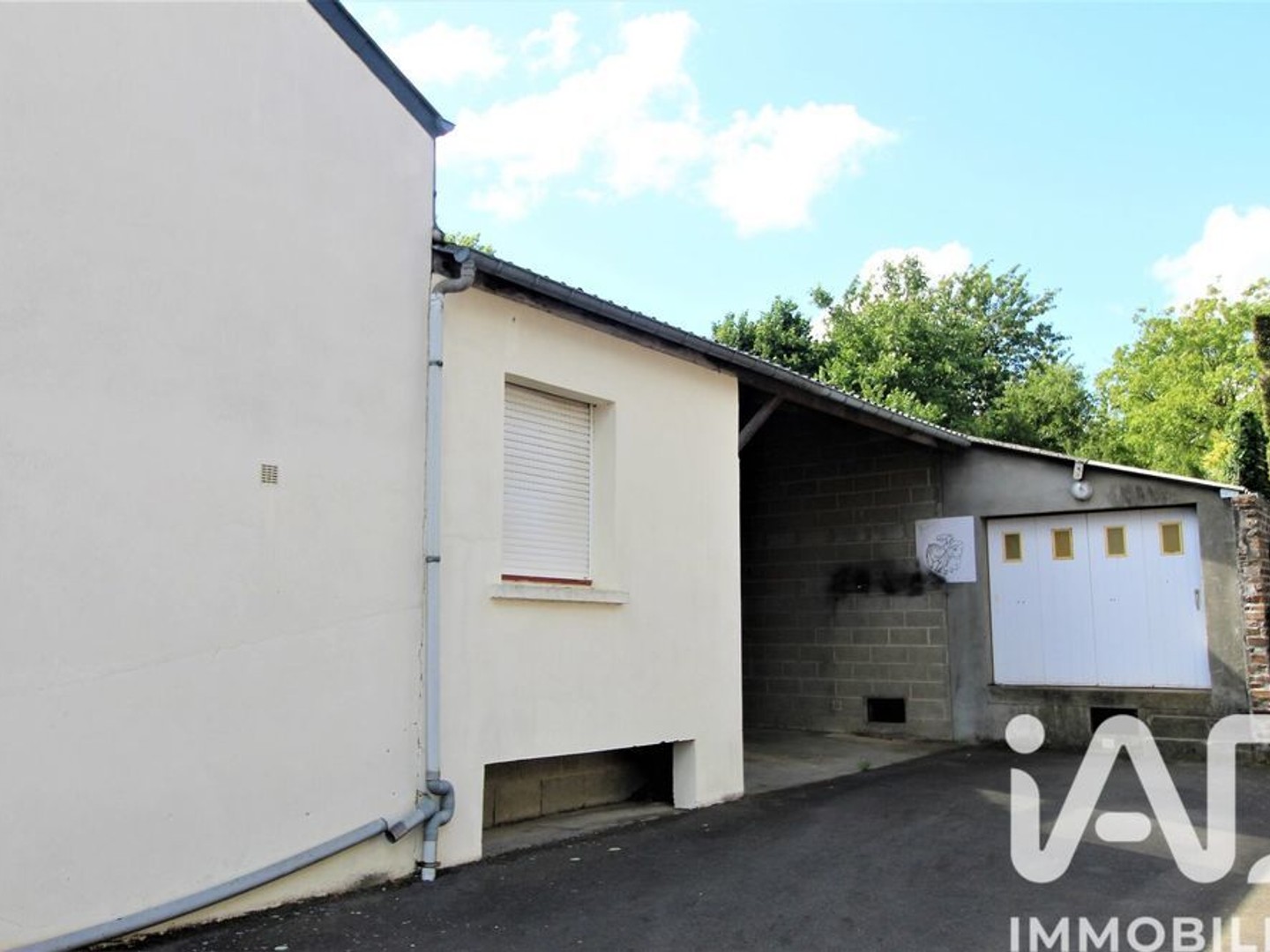 Locaux à vendre - 111m2 - Grandparigny (50600)