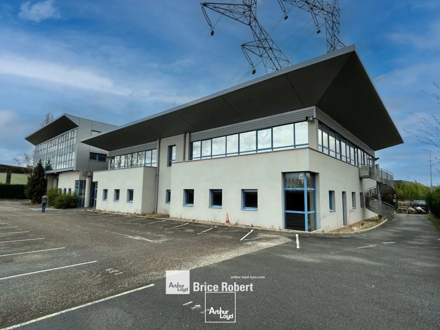 Vente bâtiment d'activités avec chambre froide à Civrieux-d'Azergues