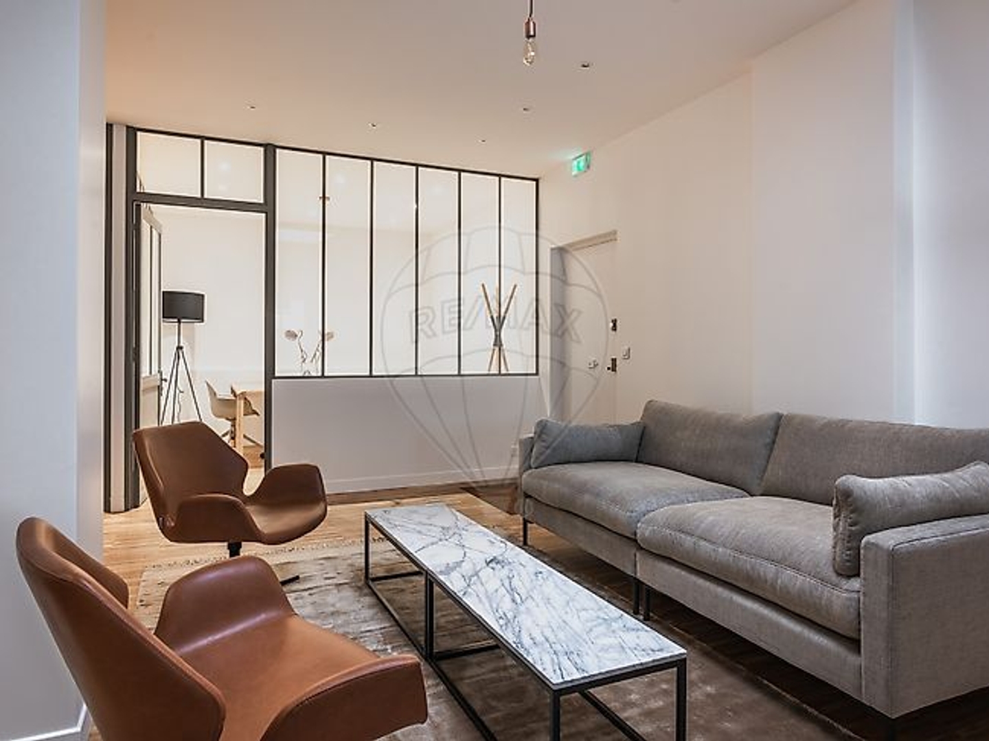 Locaux à vendre - 6 pièces - 152m2 - Paris 15e (75015)