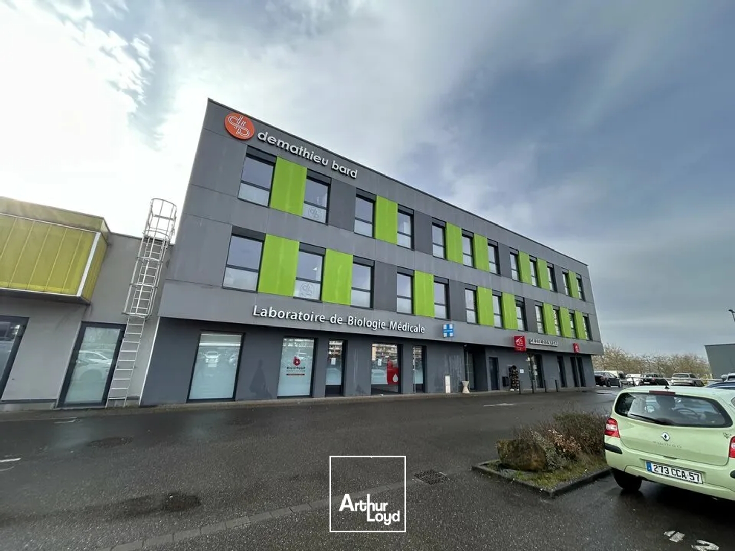 BUREAUX à VENDRE de 258 m²