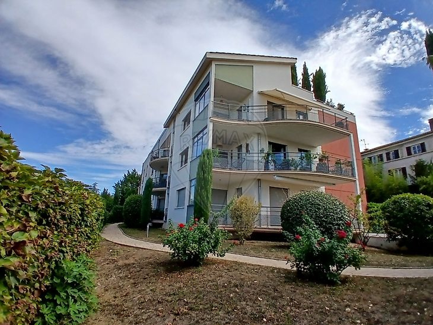 Appartement 4 pièces 96 m²