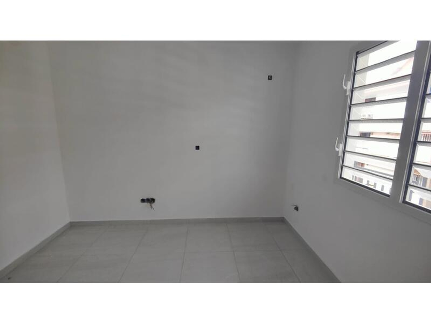 Appartement à vendre - 5 pièces - 116m2 - Cayenne (97300)