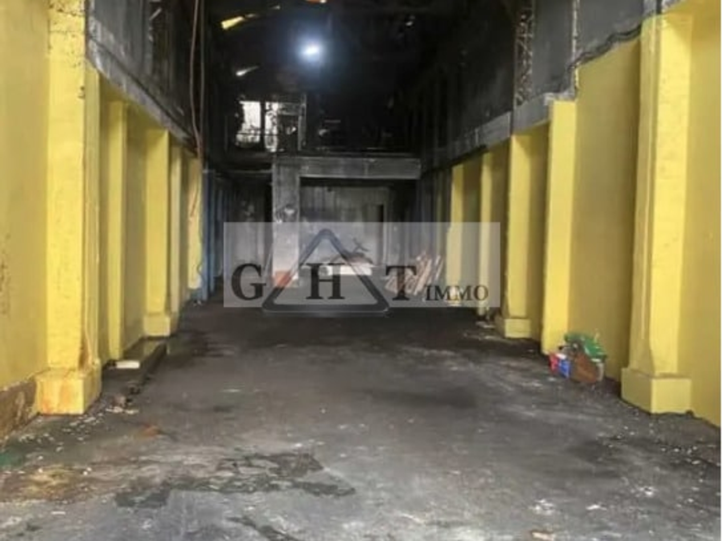 ENTREPOT À VENDRE 200M2 MONTREUIL
