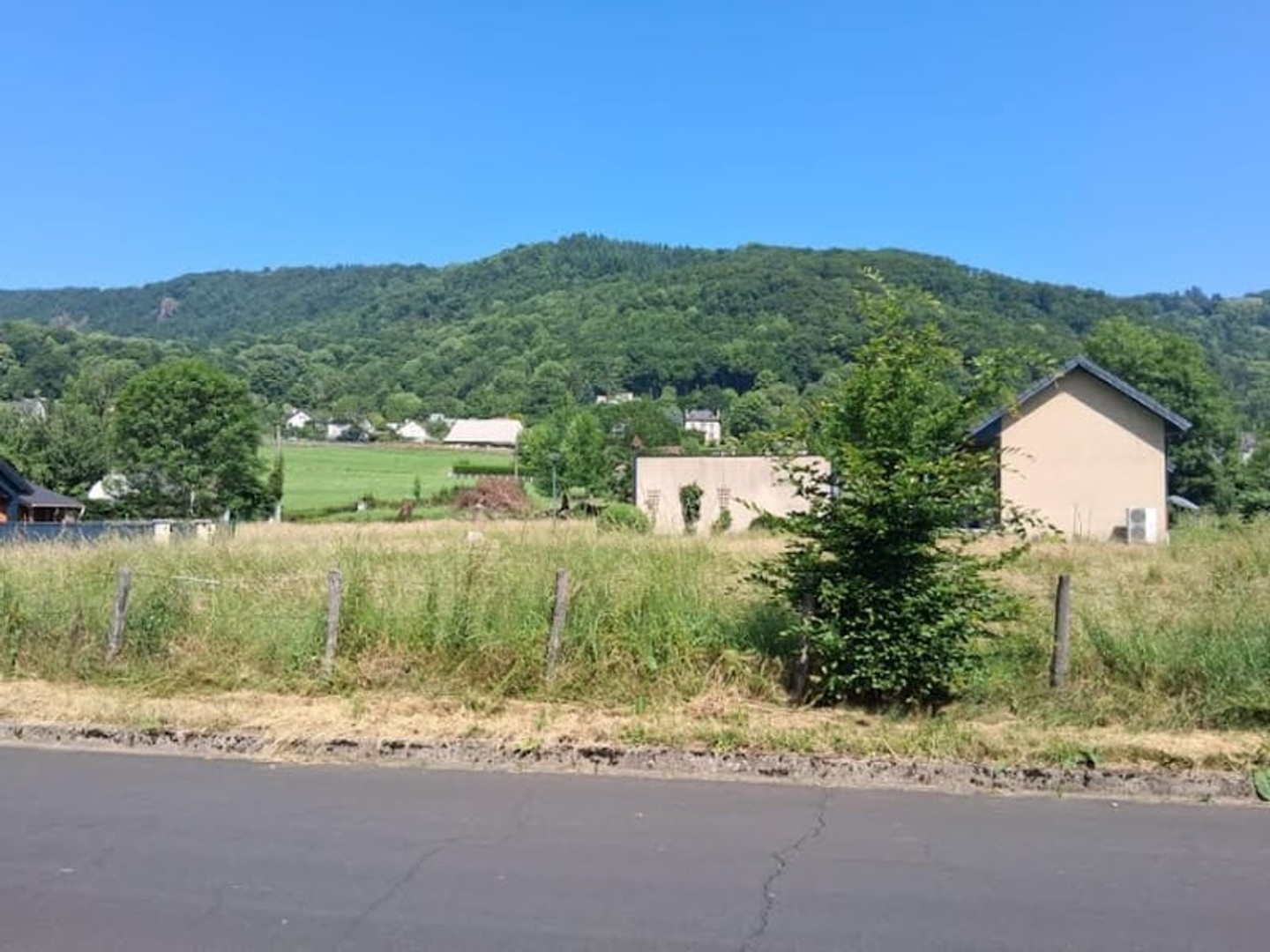 Terrain 763 m²