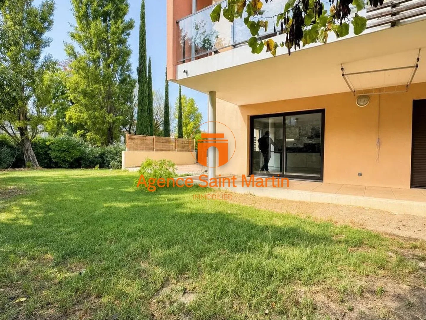 Montelimar , Quartier Saint Martin, Appartement T3 avec grand jardin 200m²