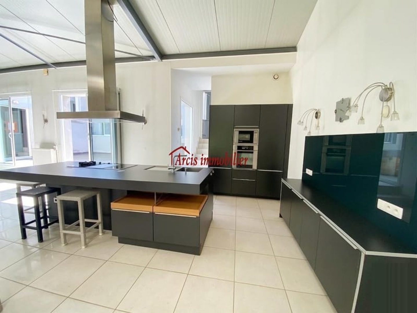 Immeuble 7 pièces 210 m²
