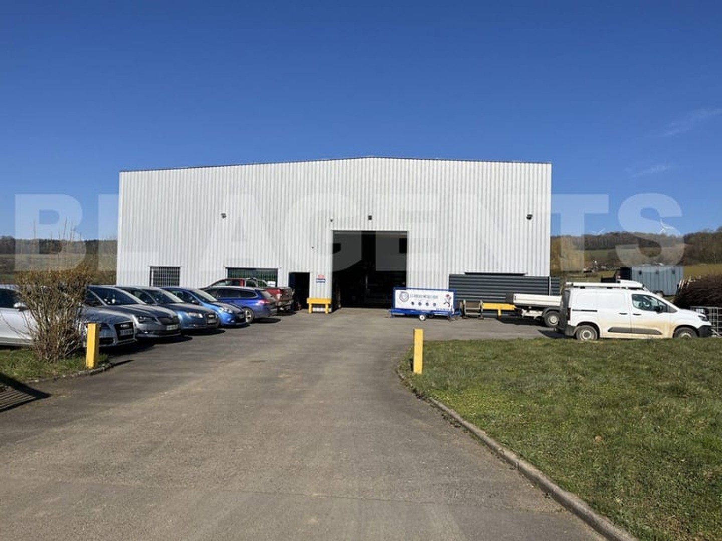 Bureaux 5 pièces 550 m²