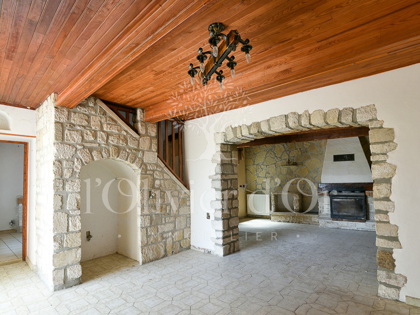 Maison à vendre - 7 pièces - 141m2 - Visan (84820)