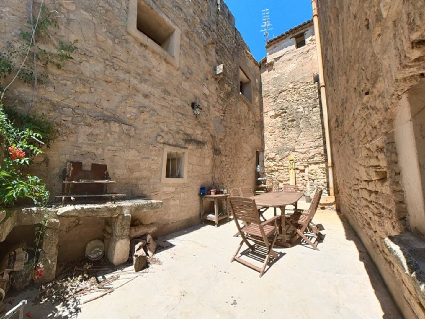 Maison à vendre - 4 pièces - 92m2 - Nézignan-L'évêque (34120)