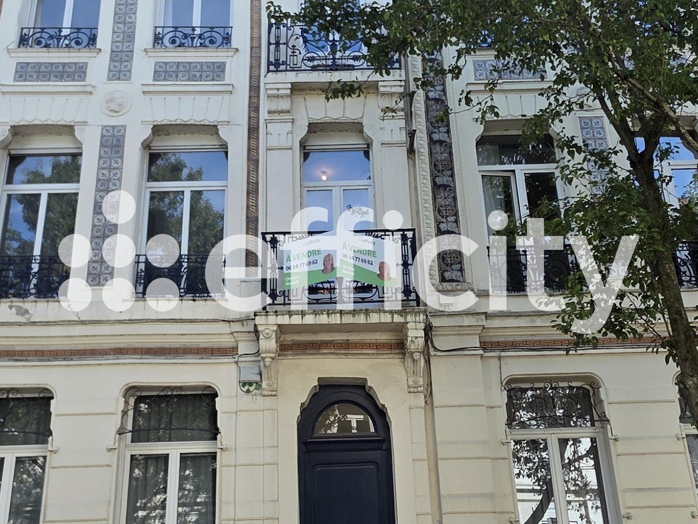 Maison 8 pièces 210 m²