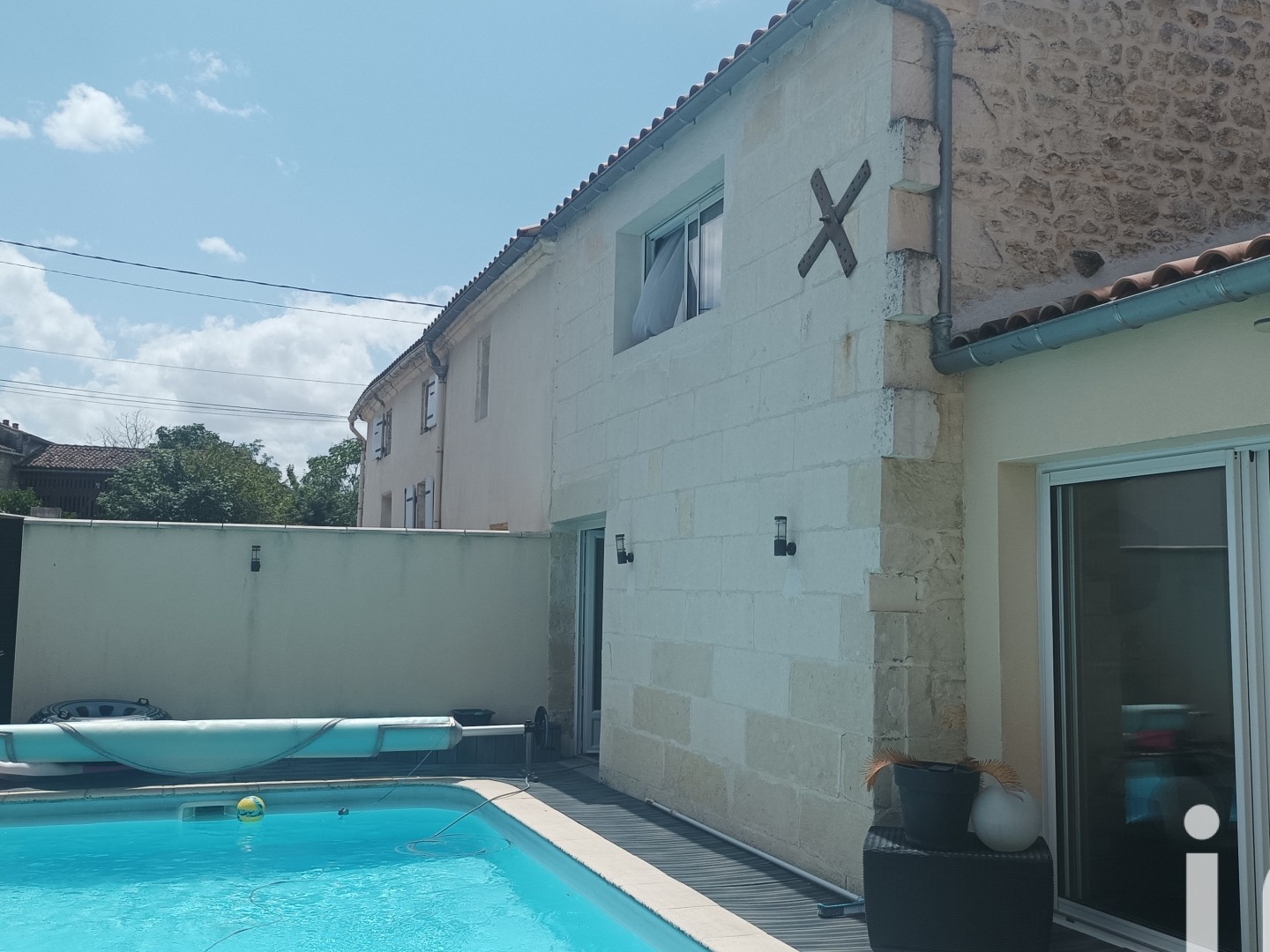 Maison 9 pièces 265 m²