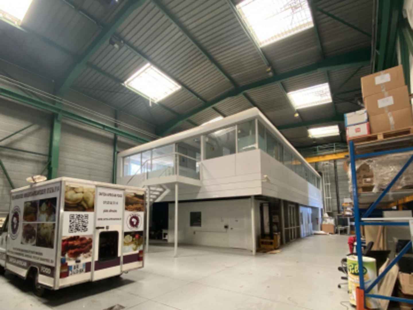 Vente / Local industriel - 2000 m²