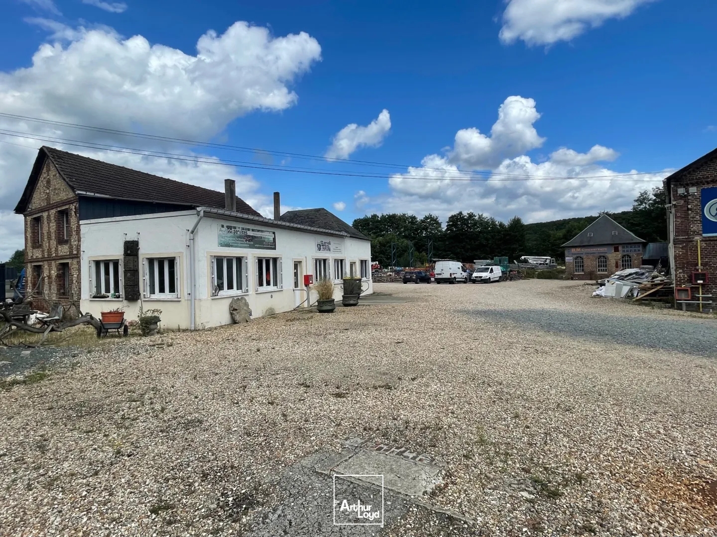 Locaux à vendre - 3241m2 - Charleval (27380)
