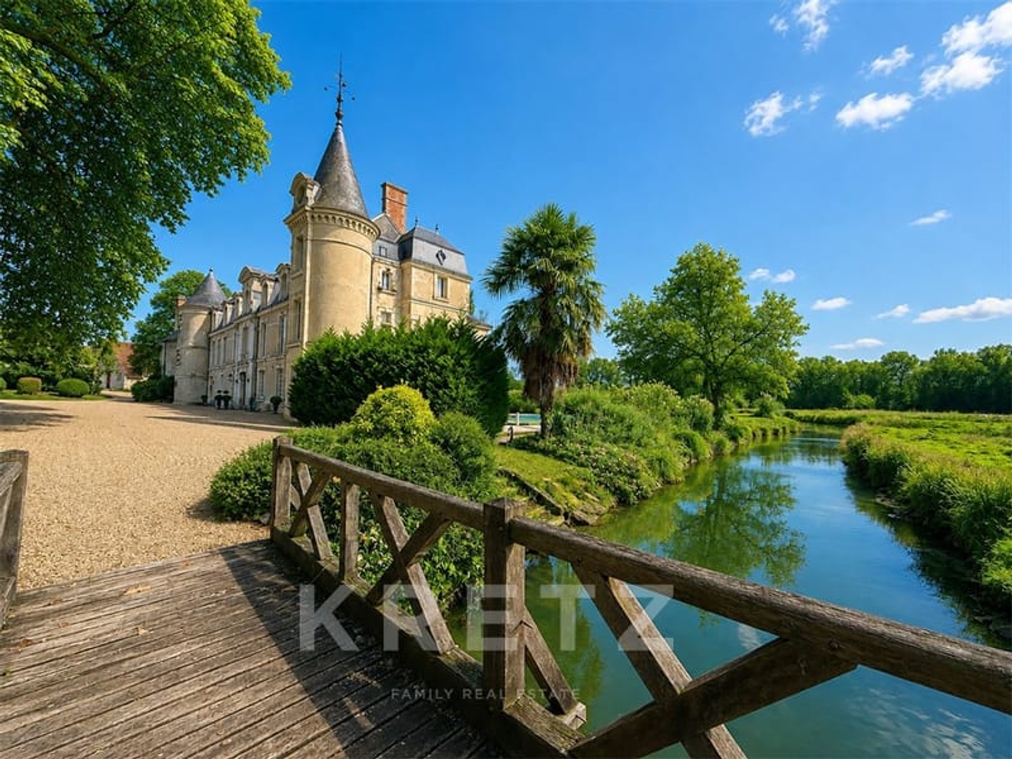 Maison à vendre - 22 pièces - 936m2 - Chabris (36210)