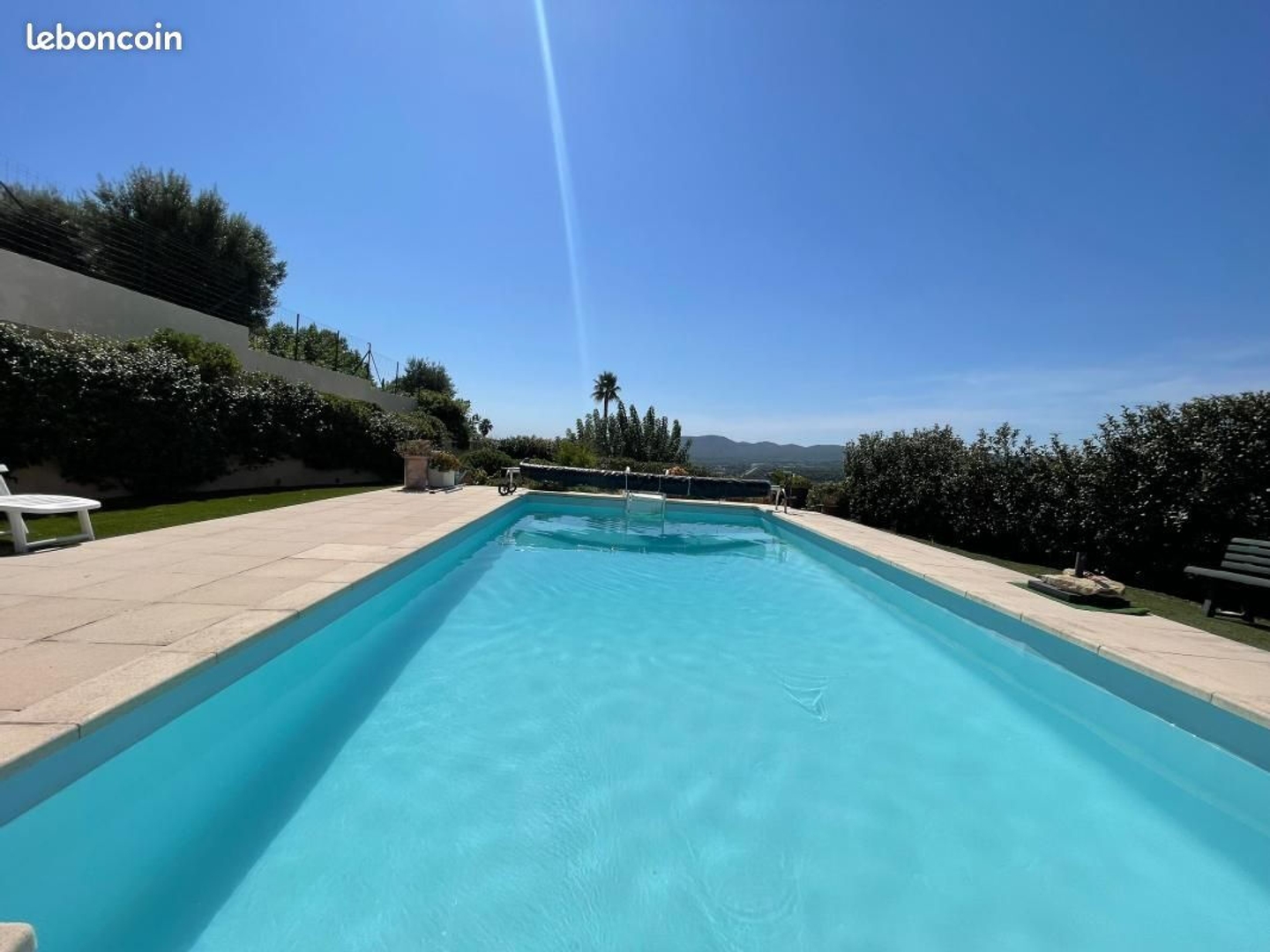 Maison T4 de 107 m² sans travaux ,garage, vue mer et piscine