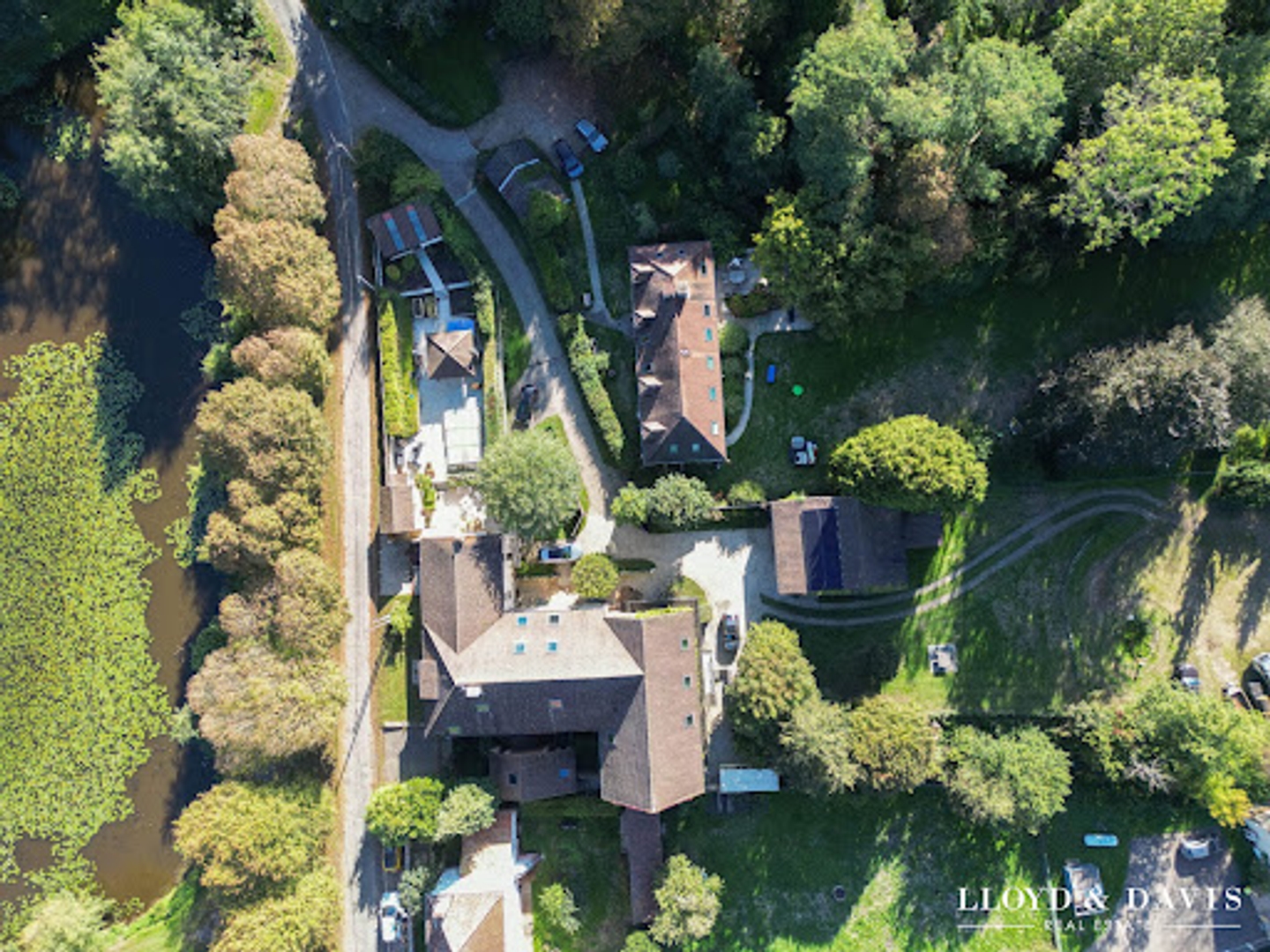 Maison 26 pièces 1200 m²
