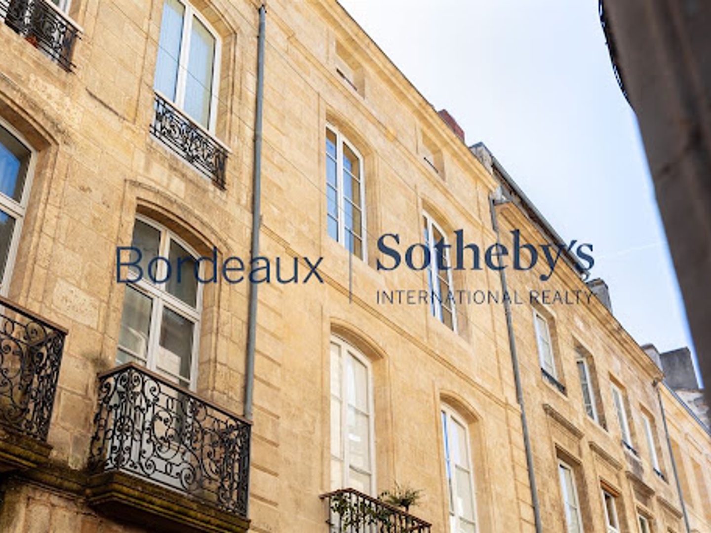Appartement à vendre - 4 pièces - 140m2 - Bordeaux (33000)