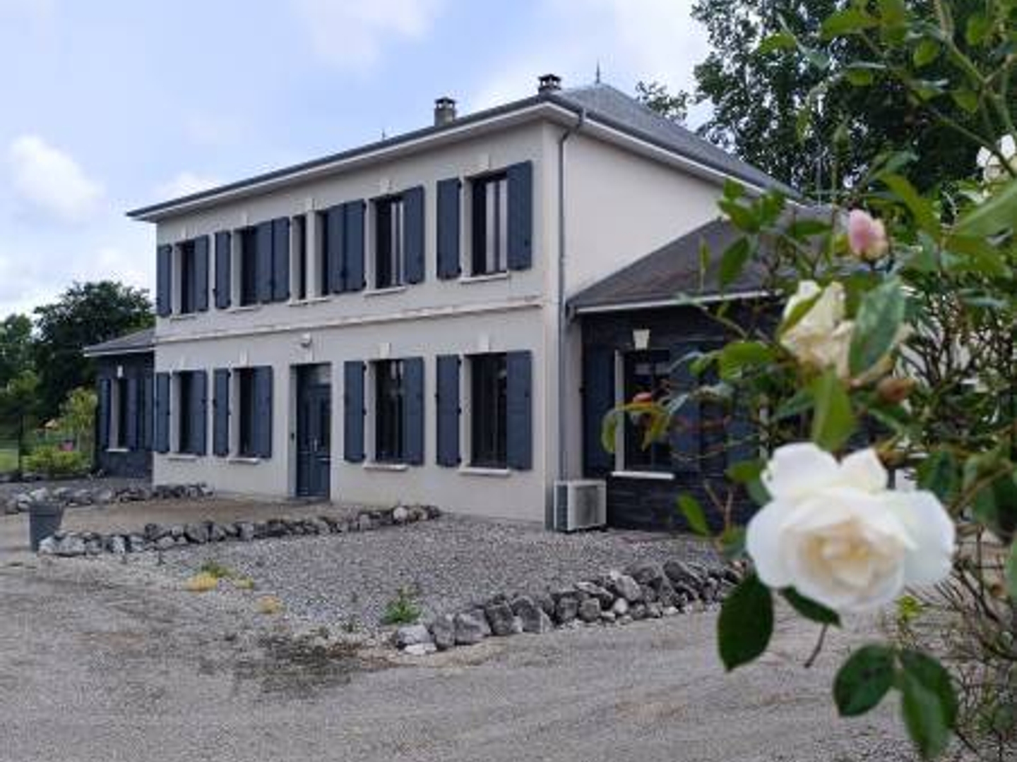 Maison à vendre - 9 pièces - 251m2 - Ochancourt (80210)