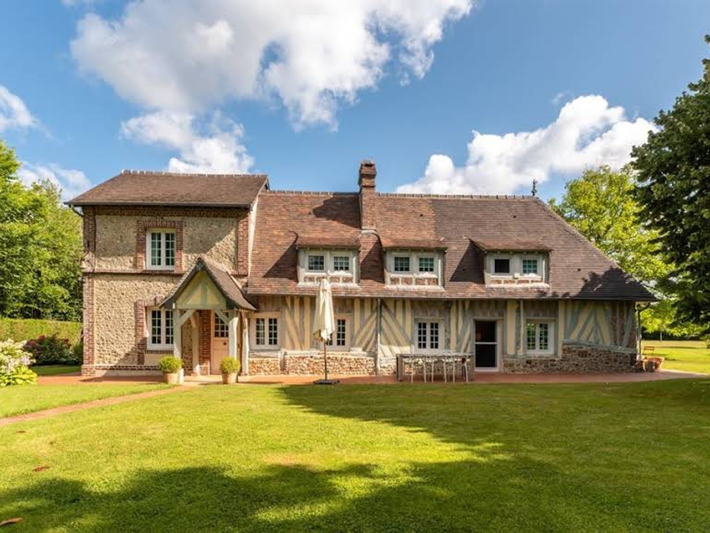 Maison 7 pièces 200 m²