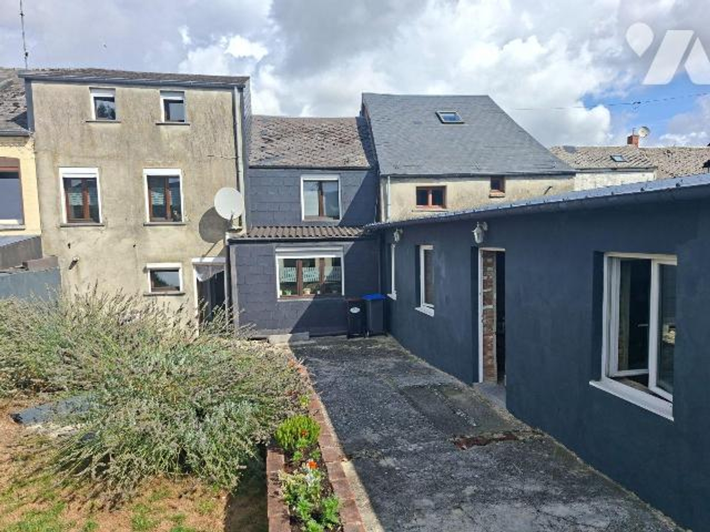 Maison à vendre - 6 pièces - 130m2 - Solre-Le-Château (59740)