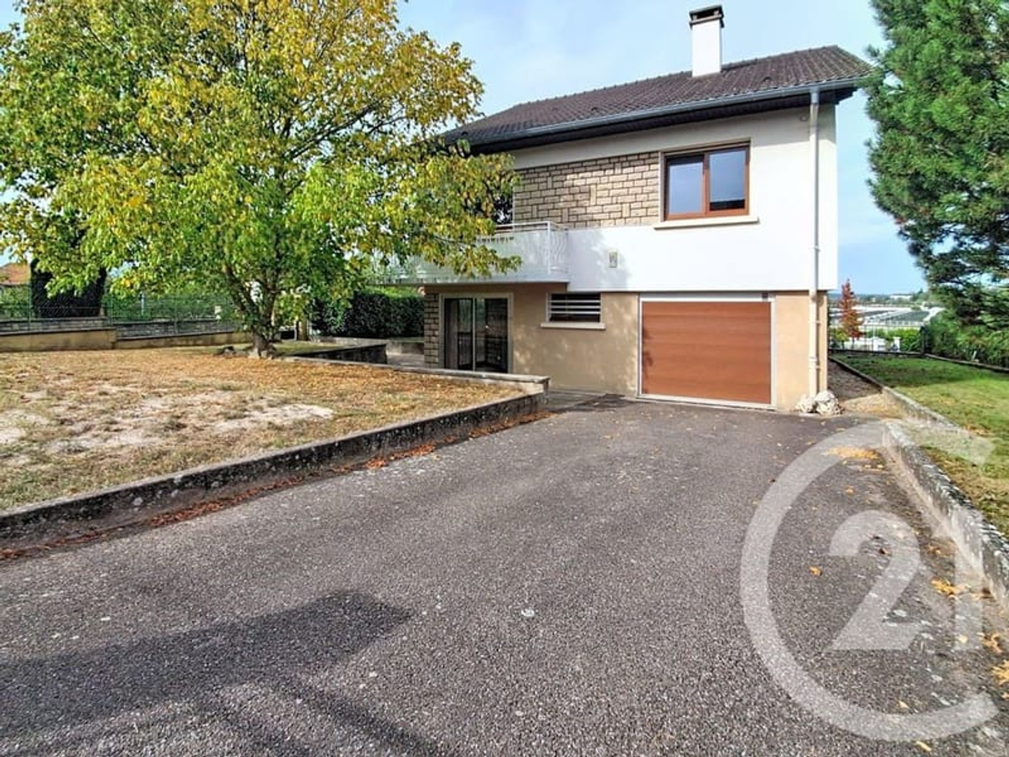 Maison 7 pièces 196 m²