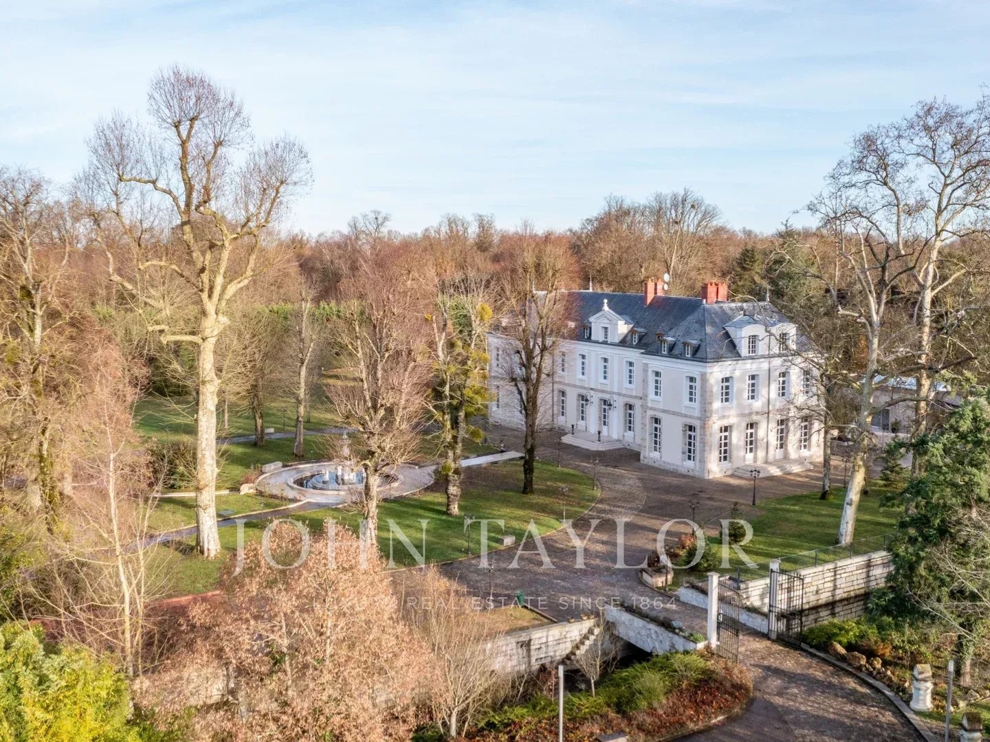 Maison à vendre - 18 pièces - 828m2 - Provins (77160)