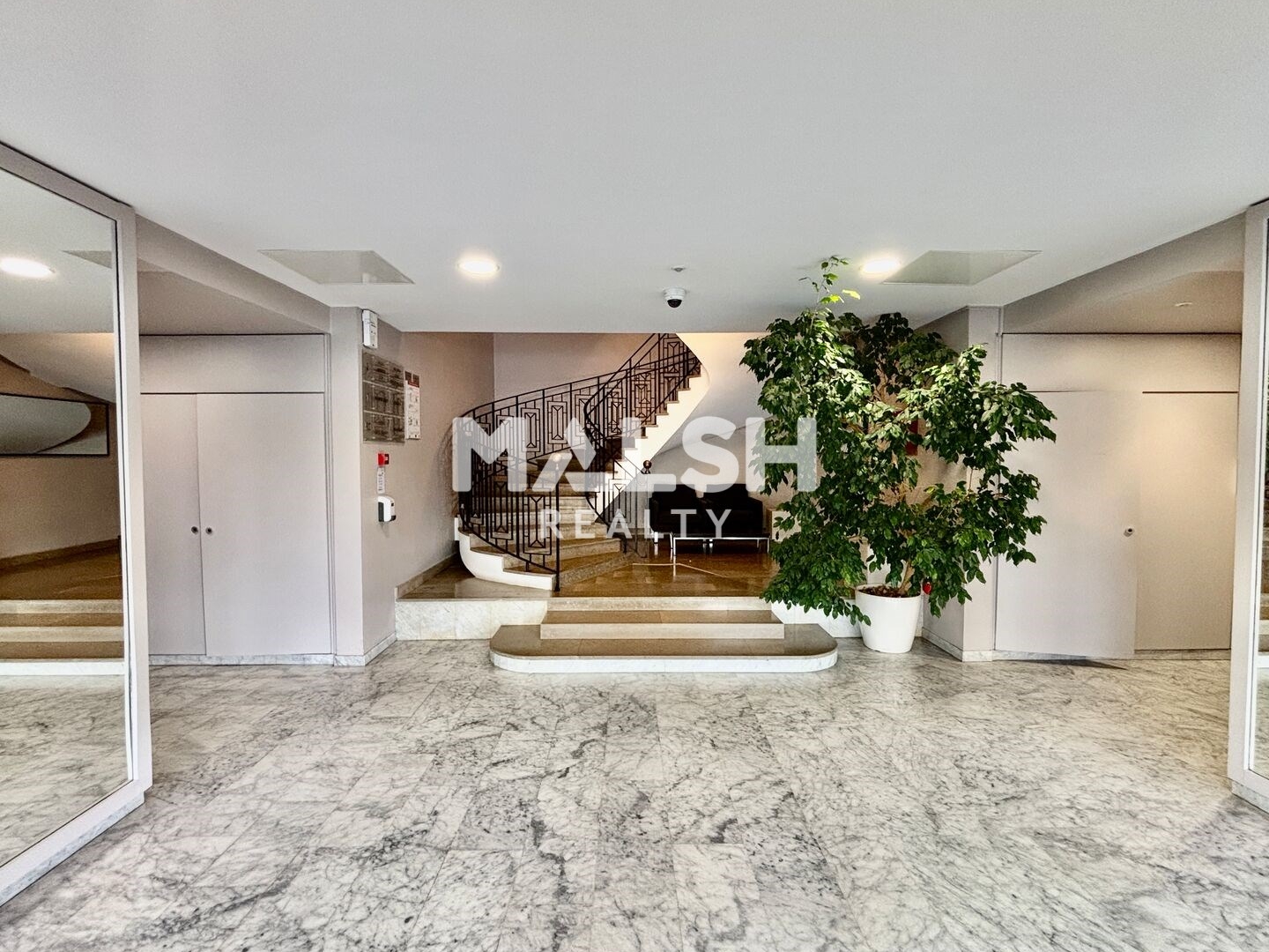 Locaux à vendre - 80m2 - Saint-Didier-Au-M... (69370)