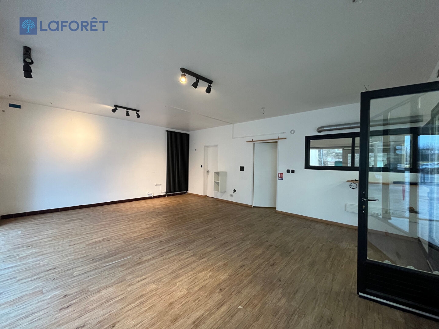 Locaux à vendre - 179m2 - Bignan (56500)