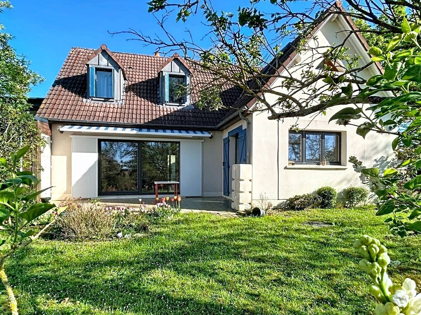 Maison à vendre - 5 pièces - 200m2 - Saint-Doulchard (18230)